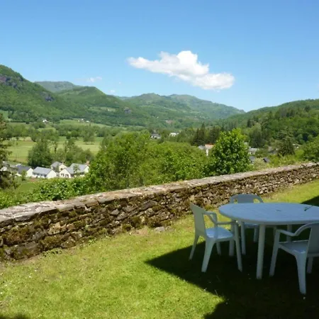 Maison De Vacances A Avec Jardin Et Animaux Acceptes - Fr-1-742-147 Hébergement de vacances *