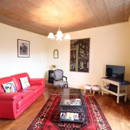 Holiday home Maison De Vacances A Avec Jardin Et Animaux Acceptes - Fr-1-742-147